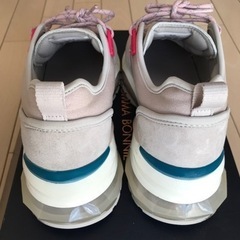 シューコンマボニー／スニーカー23㎝の画像