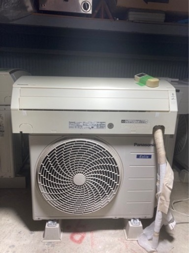 Panasonic ルームエアコン　2019年製　CS-229 CFR-W 中古　8畳用