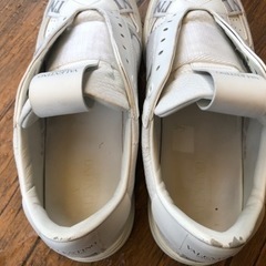 ヴァレンティノ　スニーカーの画像