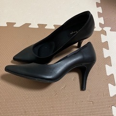 ヒールパンプス　24センチの画像