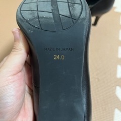 ヒールパンプス　24センチの画像