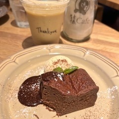 食べ物好き集まれぇぇぇヾ(´□｀* )ノ − 東京都