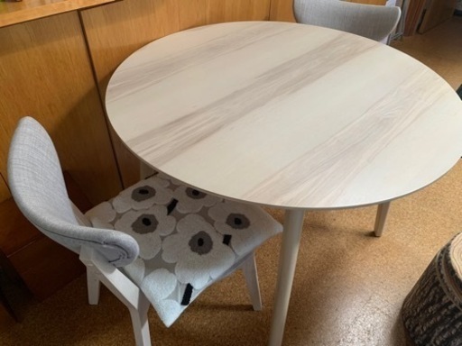 IKEA ダイニングテーブル