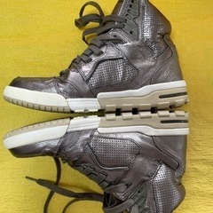 ディーゼルハイカットスニーカーの画像