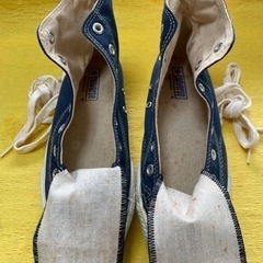 コンバースハイカットスニーカーの画像