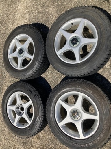 スタッドレスタイヤ