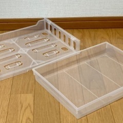 ダイソー　A4書類ケース　2種(ラック・トレー)  引き出しになります