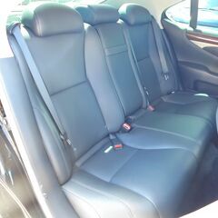 全国陸送　レクサス　LS600ｈ　後期 バージョンCⅠパッケージ　本革　サンルーフ　無料にて予備検付けます！の画像