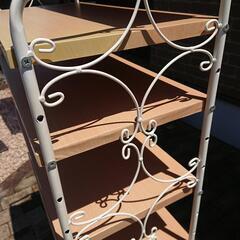 美品 ホワイトアイアンシェルフ シャビーシックインテリア 収納棚 収納家具の画像