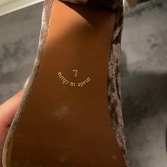 ベロア　パンプス　ピンクの画像