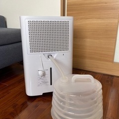 除湿機＋10Lポリバック＋突っ張り棒3点セットの画像