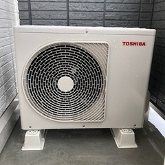 値下げ　TOSHIBAルームエアコン　10畳用の画像