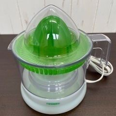 無料！！ツインバード☆シトラスジューサー☆K-4521☆手作りオレンジジュース作りはいかがでしょう？【こちらは店舗です。浜村鹿野温泉ICから3分 買取本舗 宮本リサイクル 営業時間９～１９時 定休日水曜日】の画像