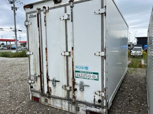 横扉付【格安】2トン冷凍冷蔵　 幅203ｃｍ長さ440ｃｍ高さ245ｃｍ コンテナ 物置 倉庫 アルミ箱 格安提携先運送会社あり　北海道江別市発