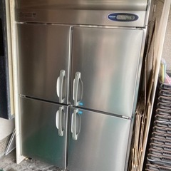 業務用4ドア冷蔵庫／冷凍庫【動作確認済み】 値下げしました‼️業務用冷蔵、冷凍庫4ドア