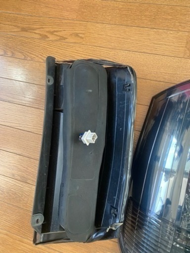 ヴォクシー60 ベッドライト、テールランプ