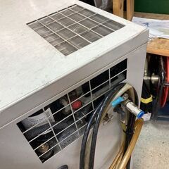 アネストイワタ　パッケージコンプレッサー(エアドライヤー付き)の画像