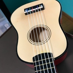 おもちゃのギターの画像