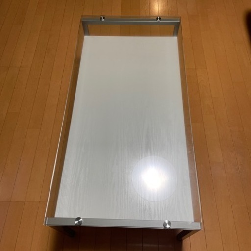 ガラス　ローテーブル