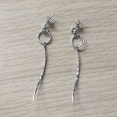 ハンドメイドアクセサリー　ピアス