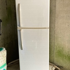 ユーイング冷蔵庫228L 2015年製　取りに来てくださる方限定