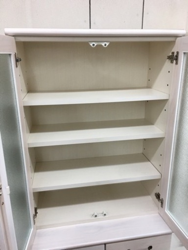 フレンチカントリー　カップボード　食器棚