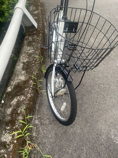 リサイクルショップどりーむ鹿大前店　No３６６　エコNo１４５４０X　20インチ　自転車　ギア切替付き♪　人気の白♡　整備済