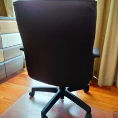 オフィスチェアの画像