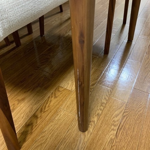 ダイニングテーブル