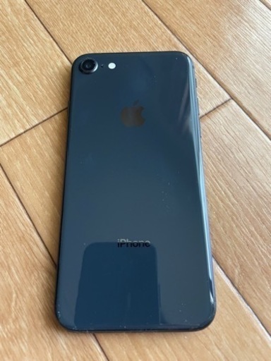 iPhone8 【傷ほぼありません】