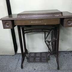 (決まりました)アンティークミシンテーブル脚　ブラザー