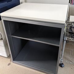 【決まりました】サーバーラック、オフィス家具、什器差し上げます。
