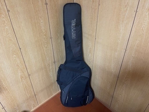 ベース MUSIC MAN S.U.B.