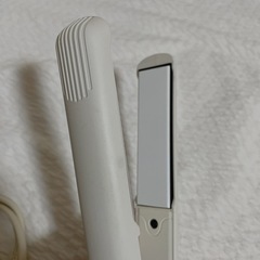 サロニア ストレートアイロンの画像