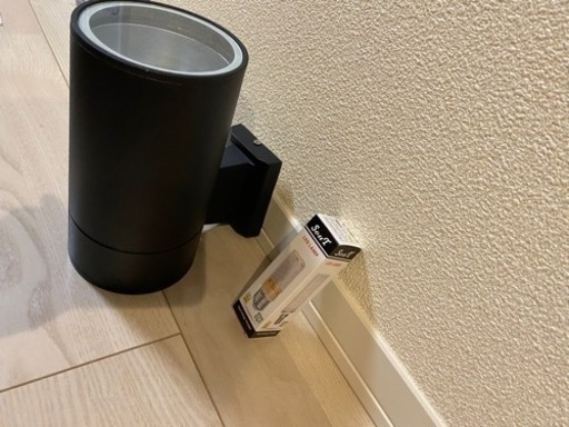 ブラケットライト