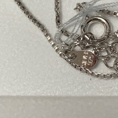 クリスマスプレゼント　クロスフォー　定価11000円　　末広がりネックレス　の画像