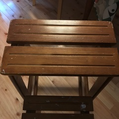 木製の家具調脚立!ずっしり重くて安定感抜群です!の画像