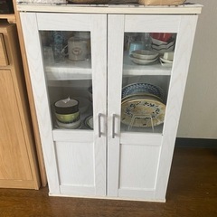 食器棚　キャビネット