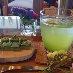 カフェに行きましょう！