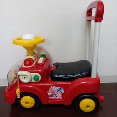 【お取引中】アンパンマン　手押し車　消防車の画像