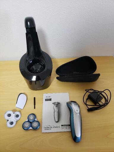 PHILIPS　ウェット\u0026ドライ電動シェーバー　品番7560/26(洗浄充電器付き)