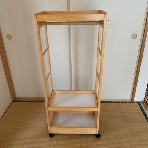 中古美品　子供用　洋服ラック