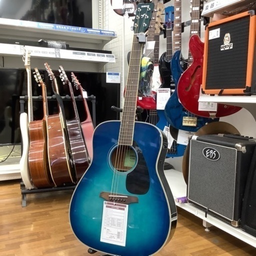 YAMAHA アコースティックギター FG820 ストラップ付 参考価格 37,000円