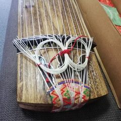 文化箏 13弦 約90cm 楽器 琴 お琴 和楽器 弦楽器 伝統楽 中古の画像
