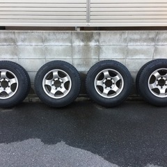 ハイエース200系タイヤホイールセット