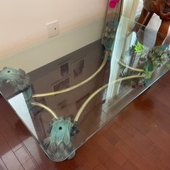ガラステーブル、ローテーブルの画像