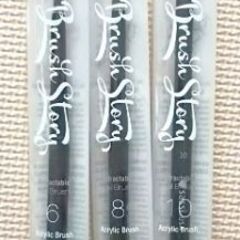 未使用アクリルブラシ3本