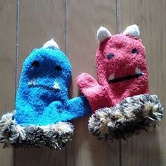 （お話中）子供の手袋　赤鬼青鬼