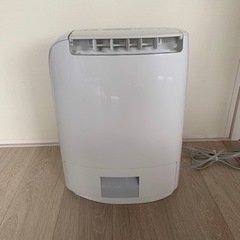 パナソニック　除湿機　2015年製