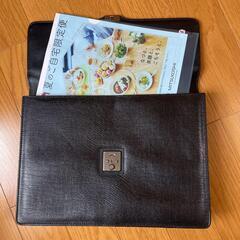 ビジネスバック手提げ型　A4サイズ国産　書類等の持ち運びに便利　皮革仕上げクリームで磨き上げの画像